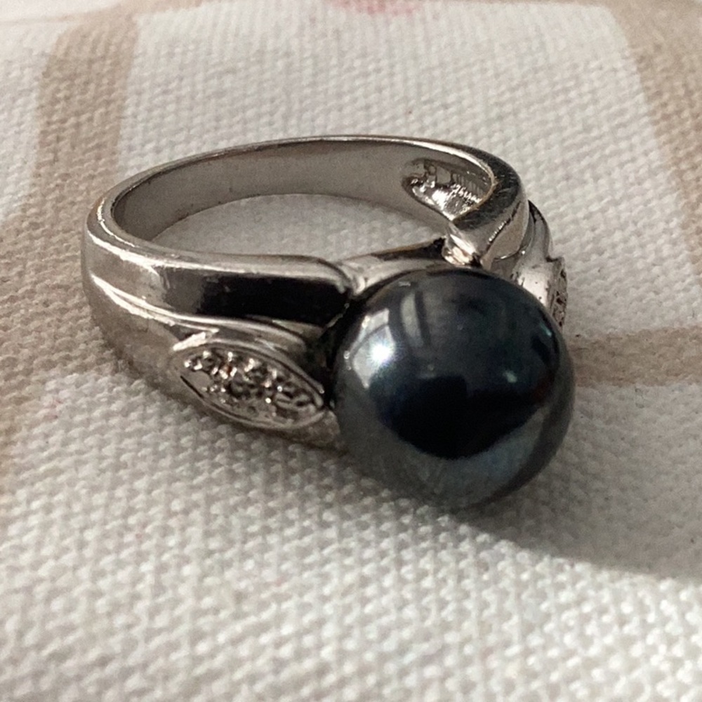 Hematite and Sterling Silver Ring, 6.5
